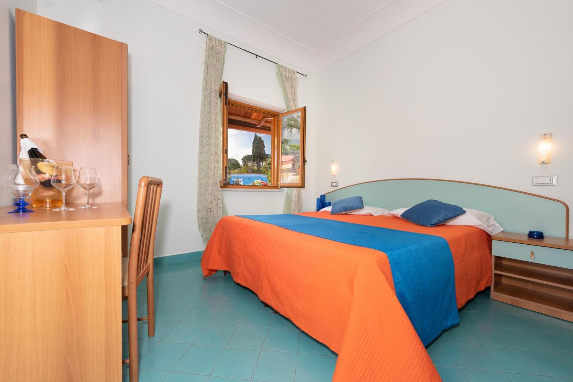 Hotel Villa Sirena Sant'Angelo  Esterno foto