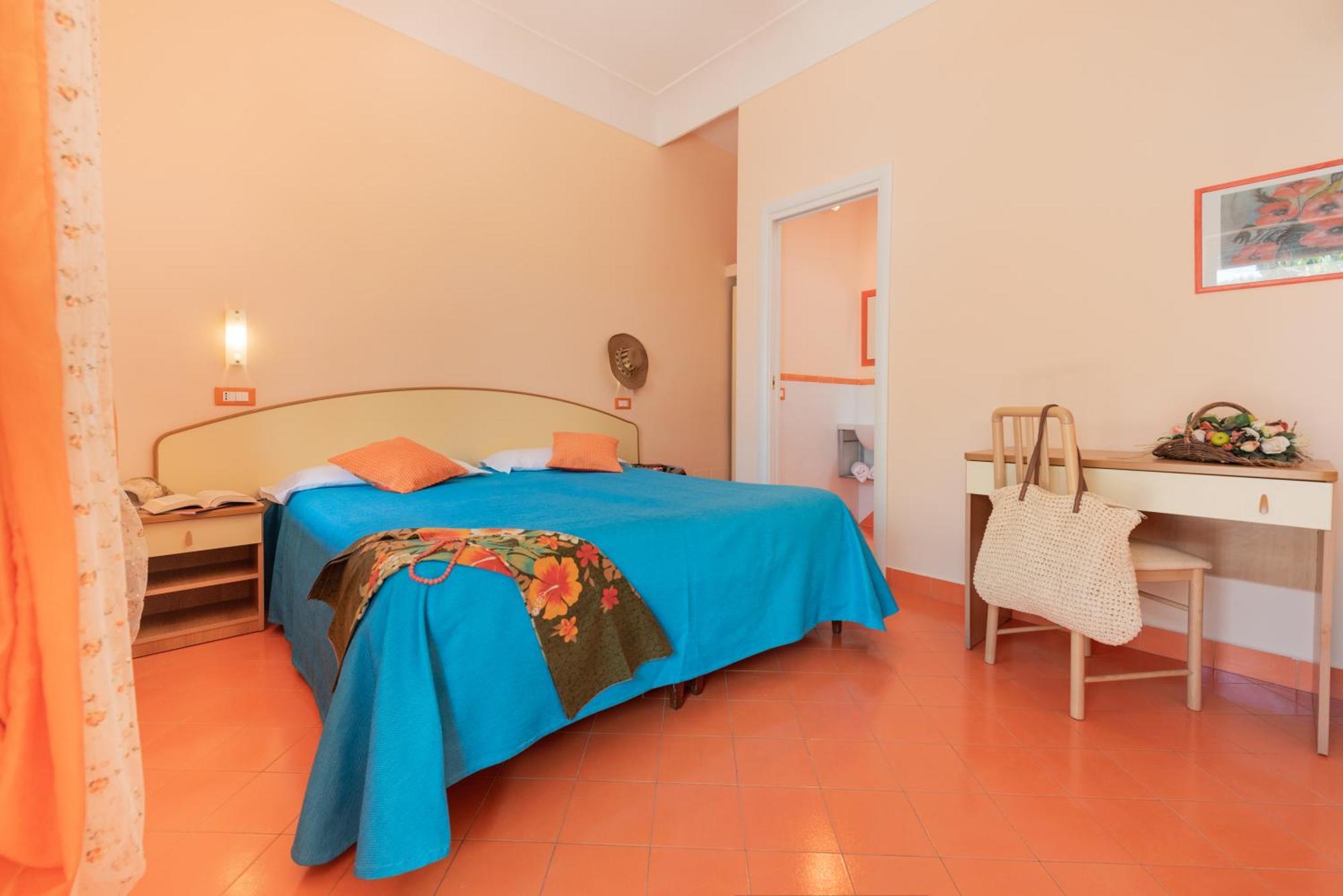 Hotel Villa Sirena Sant'Angelo  Esterno foto