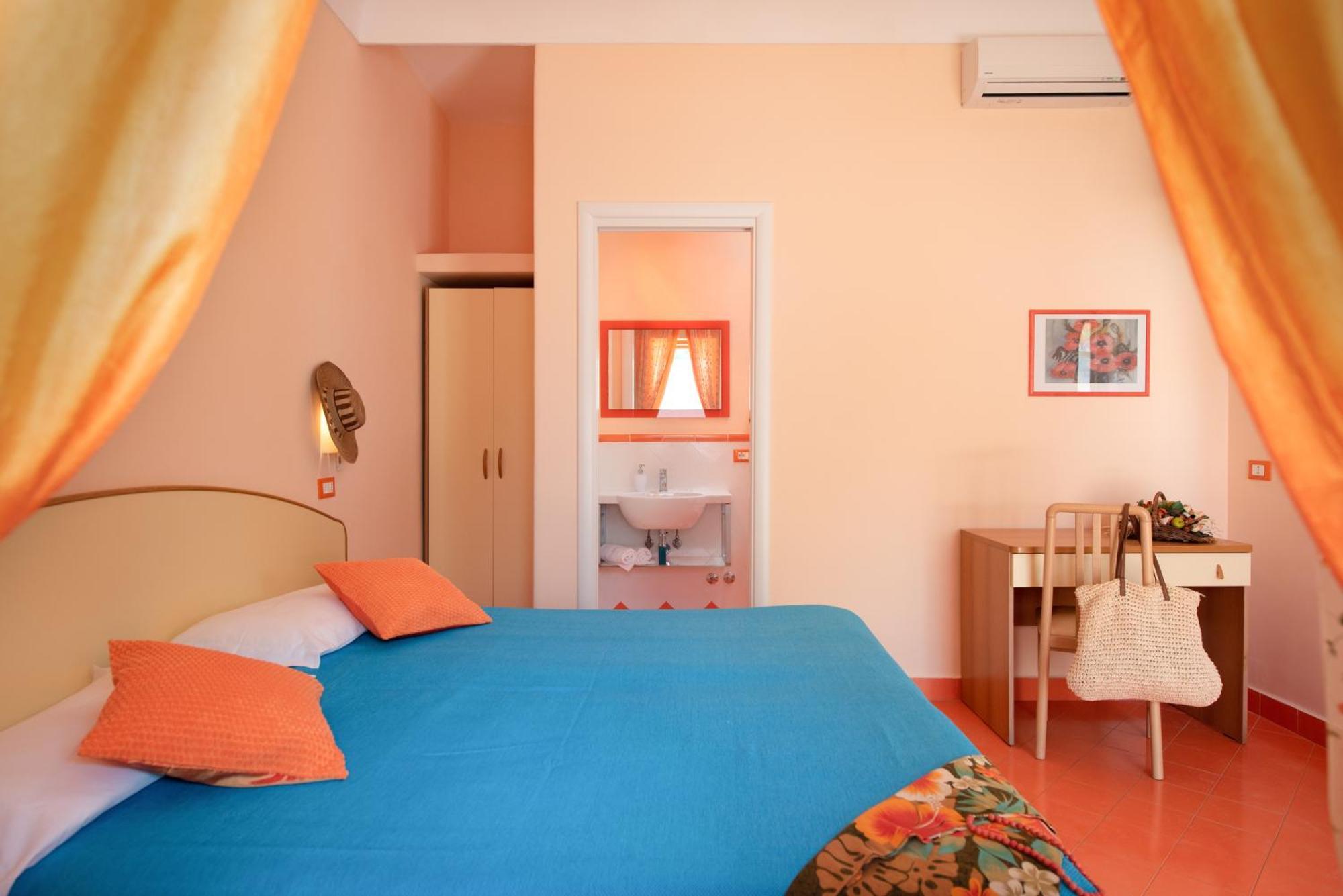 Hotel Villa Sirena Sant'Angelo  Esterno foto