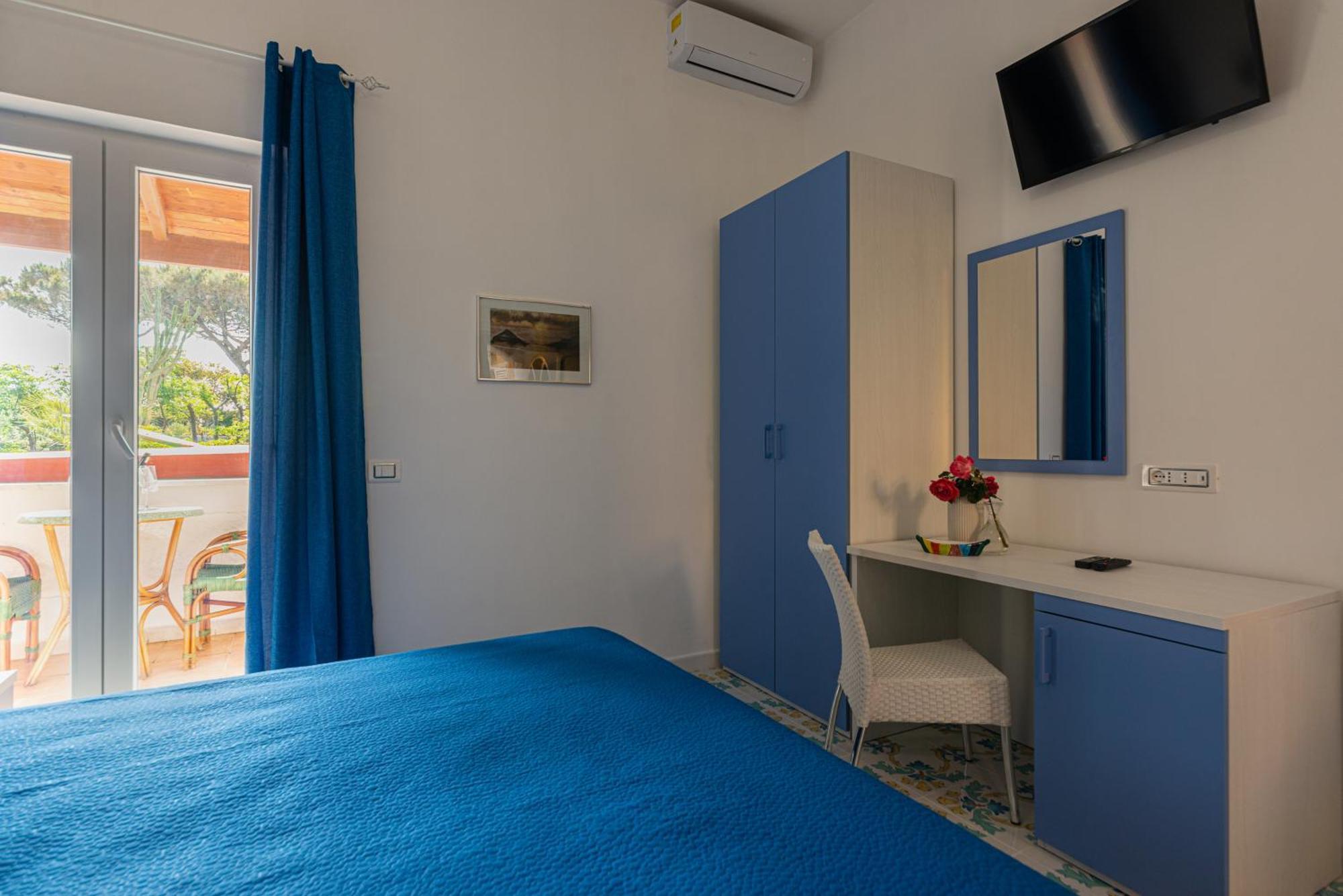 Hotel Villa Sirena Sant'Angelo  Esterno foto