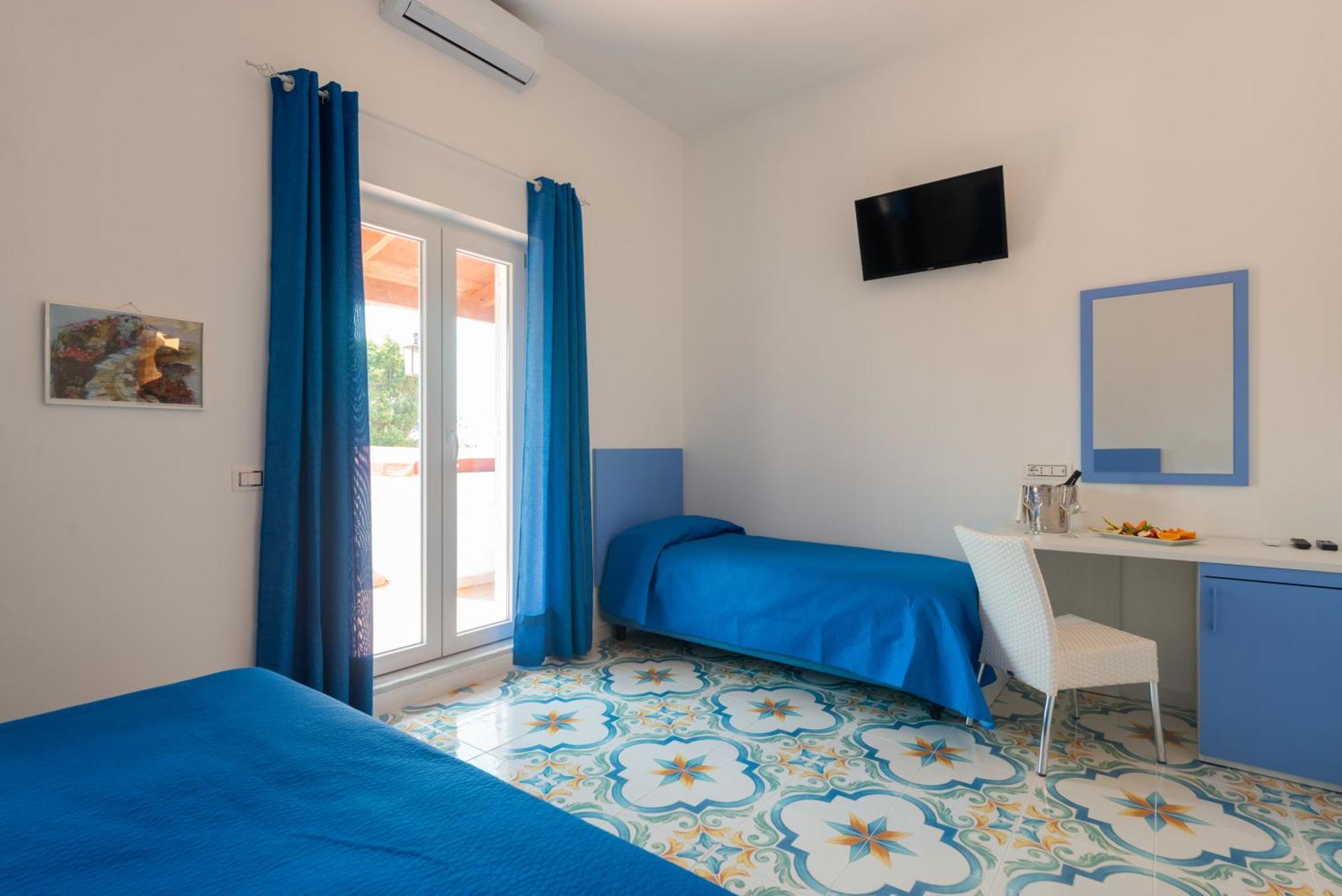 Hotel Villa Sirena Sant'Angelo  Esterno foto