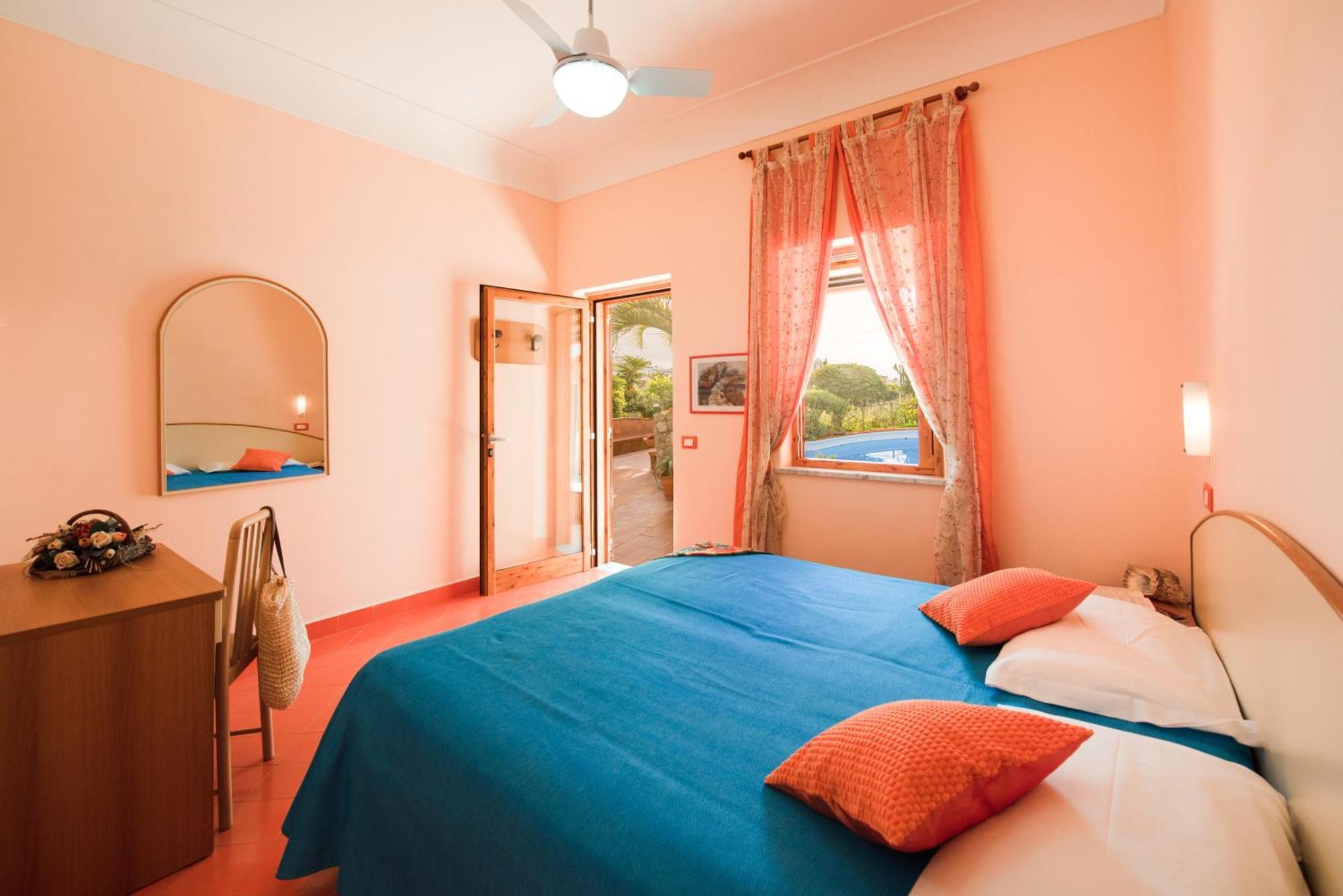 Hotel Villa Sirena Sant'Angelo  Esterno foto